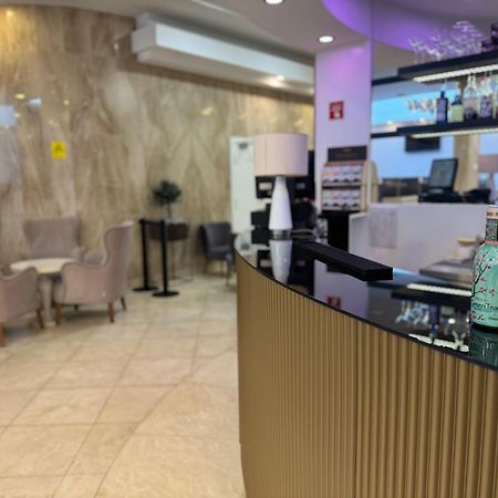 Masa Hotel Almirante Lisboa Dış mekan fotoğraf