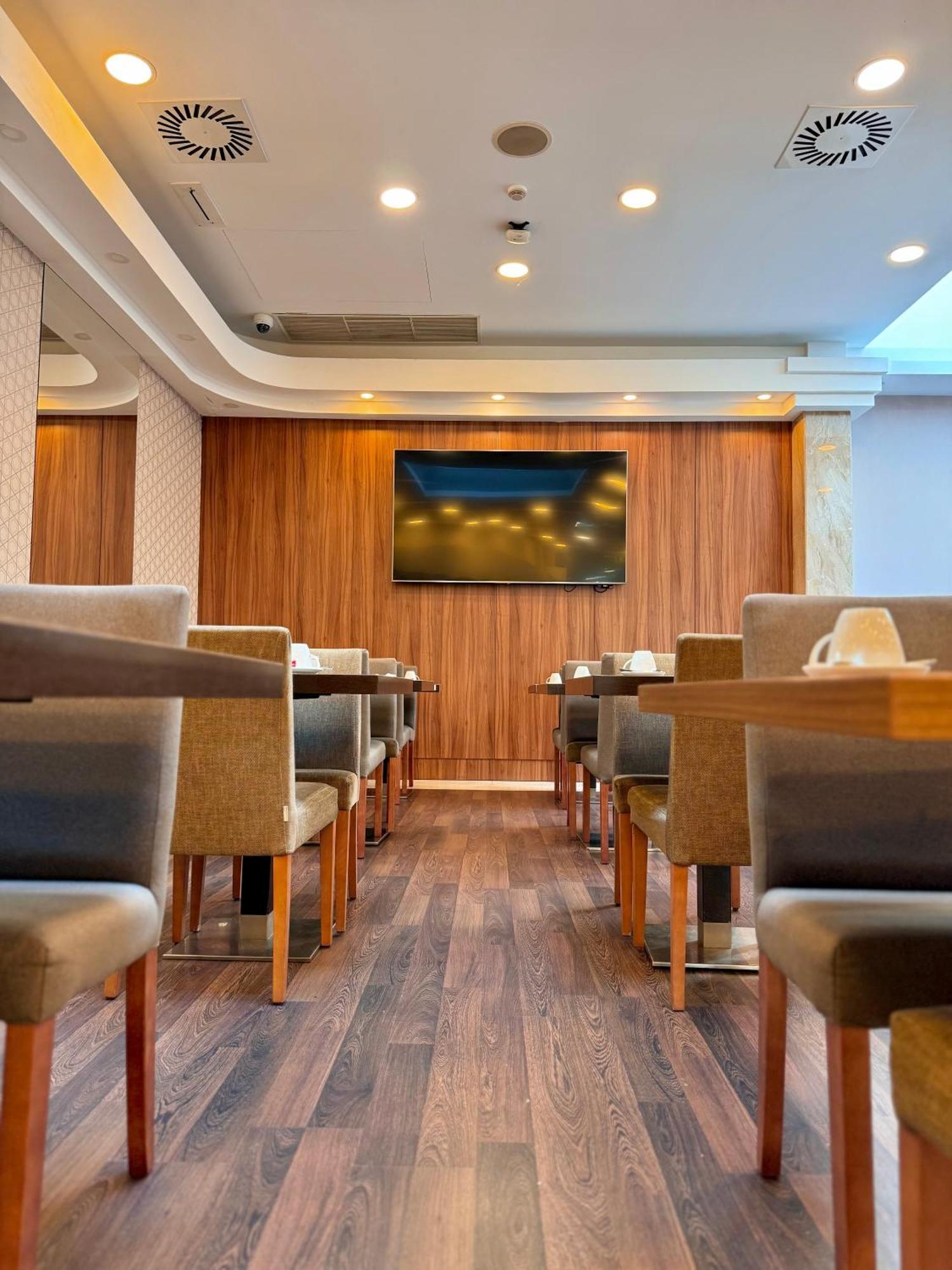 Masa Hotel Almirante Lisboa Dış mekan fotoğraf