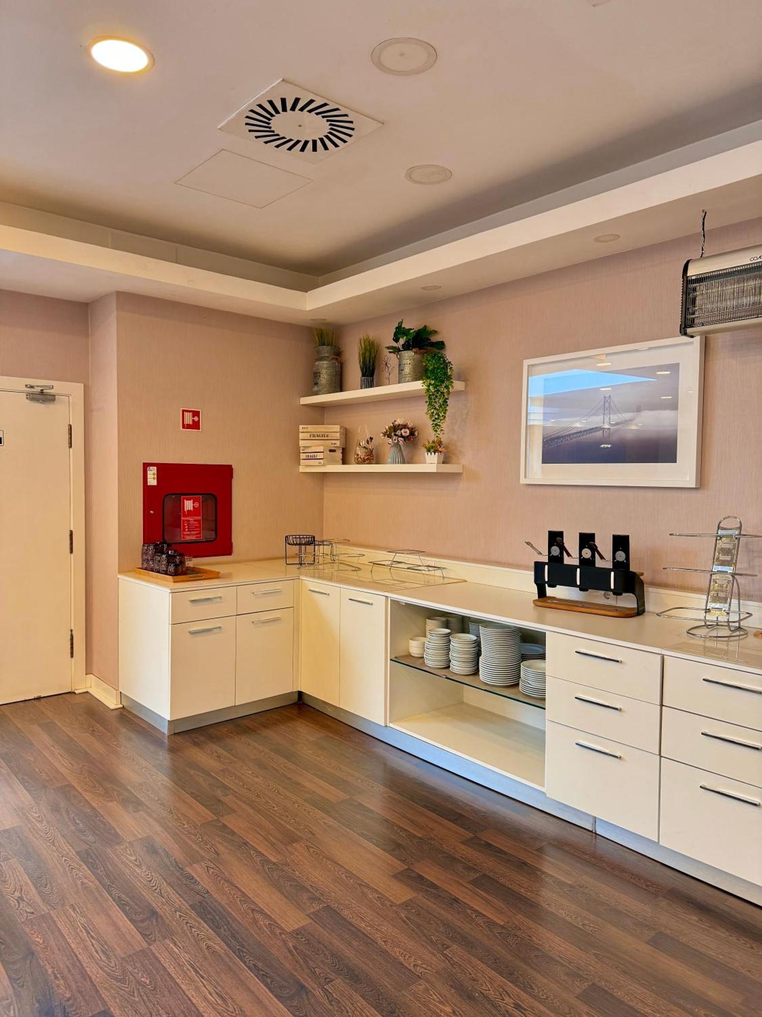 Masa Hotel Almirante Lisboa Dış mekan fotoğraf