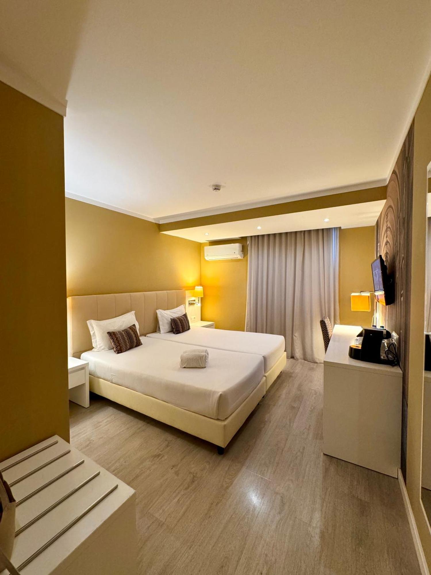 Masa Hotel Almirante Lisboa Dış mekan fotoğraf
