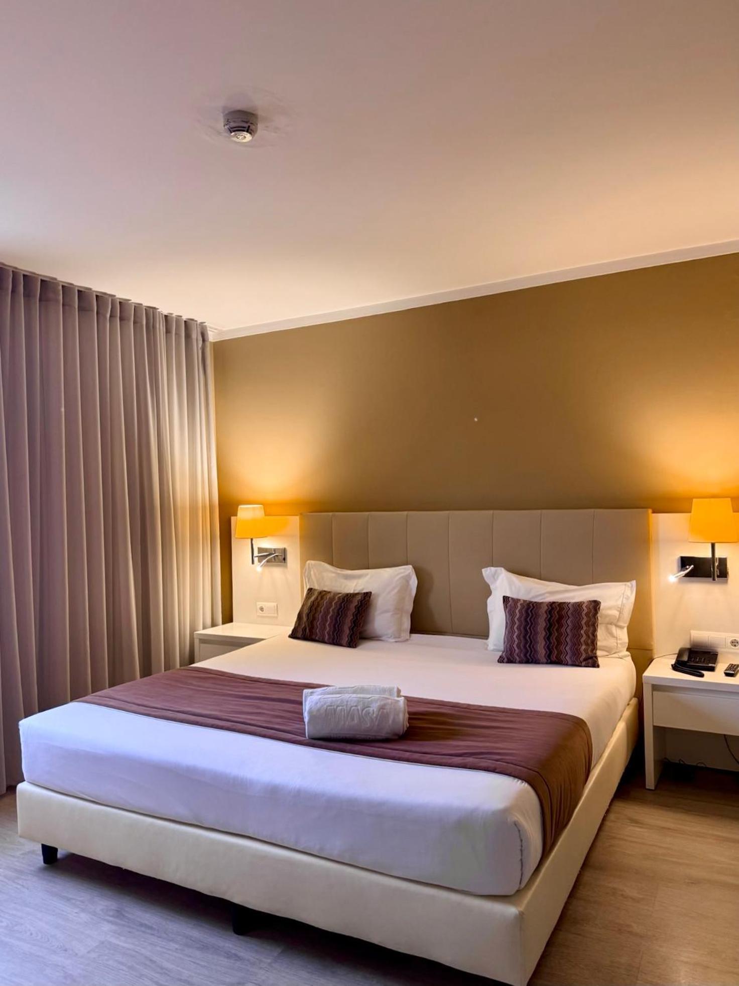 Masa Hotel Almirante Lisboa Dış mekan fotoğraf